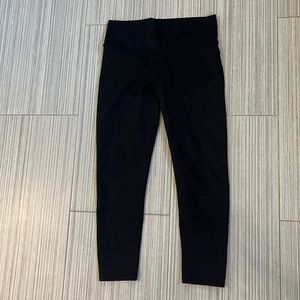 Fabletics black standard legging high rise 7/8 length